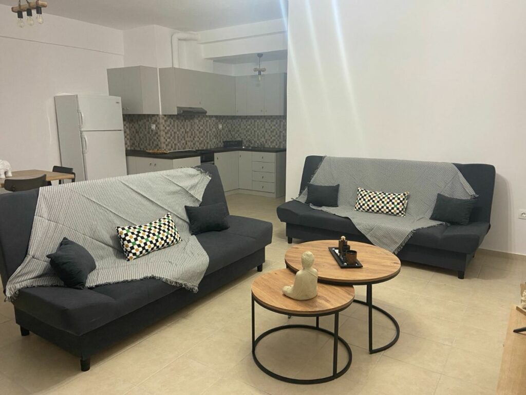 IMG-428173a37ab8aa00a384b89718605243-V