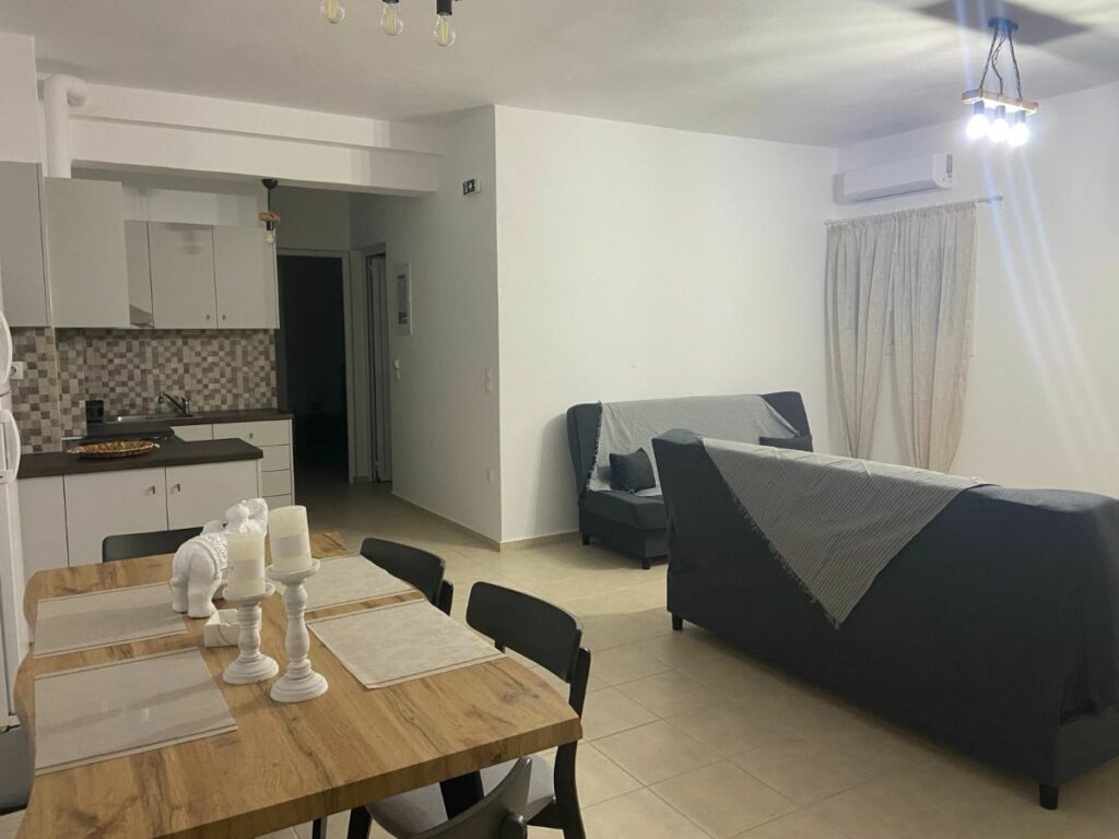 IMG-4bfc0a26a83fe1db5f838fc8e9e072f3-V