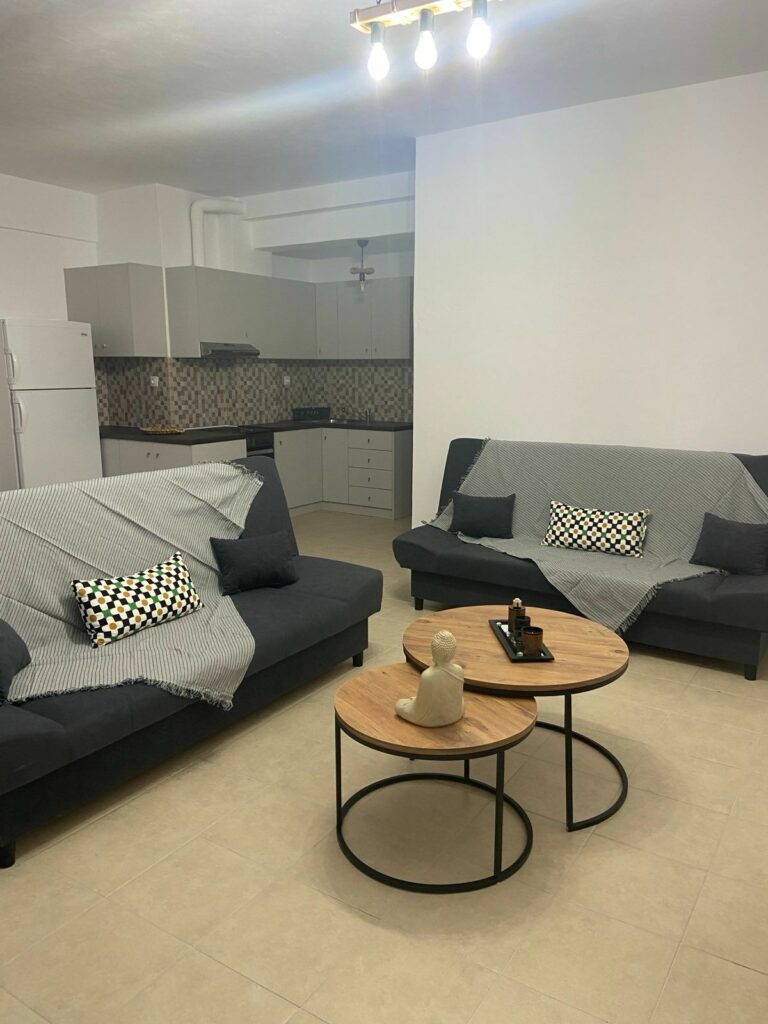 IMG-a0fe2247724a5f4bfda199a7db08dc7f-V